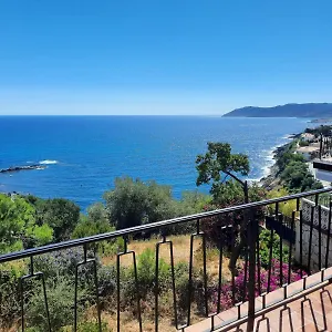 apartamento-deluxe-cau-del-llop.topcostabravahotels.com/
